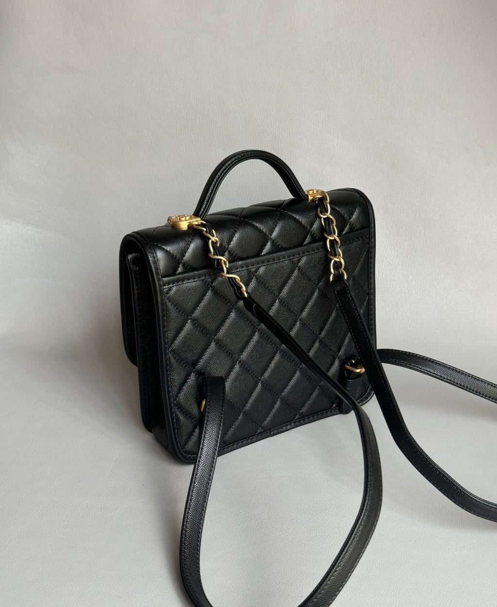 CHANEL-25B Affinity Duma Backpack golden/sliver