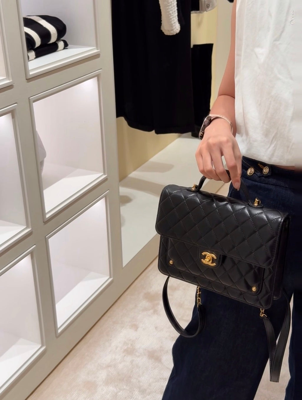 CHANEL-25B Affinity Duma golden/sliver