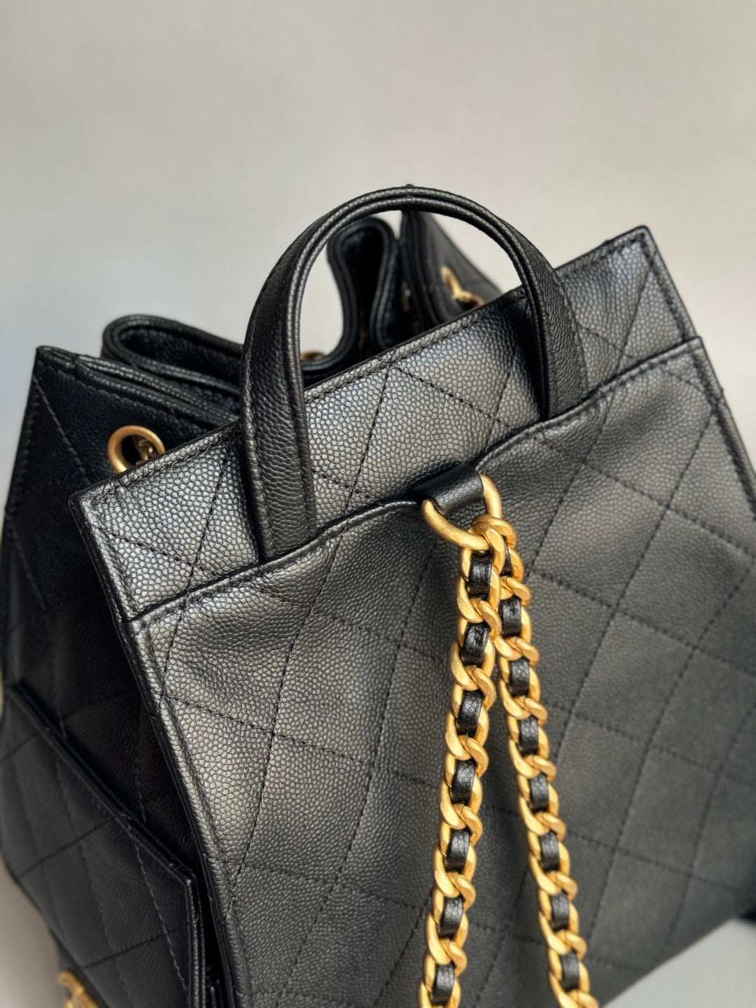 CHANEL-25B Handle BAG golden/sliver