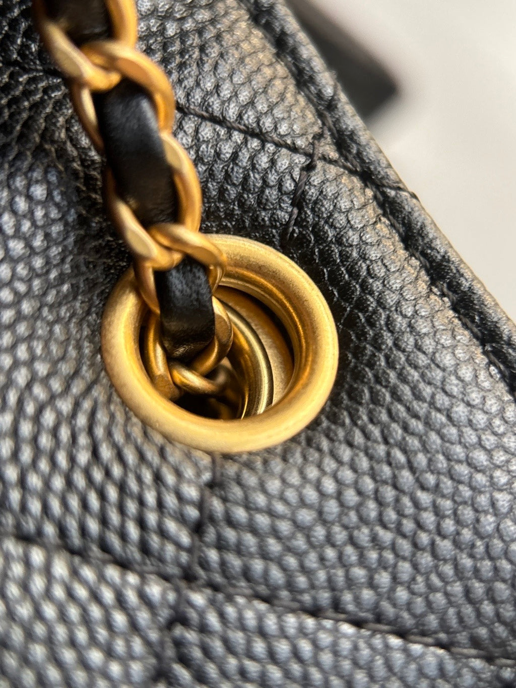 CHANEL-25B Handle BAG golden/sliver