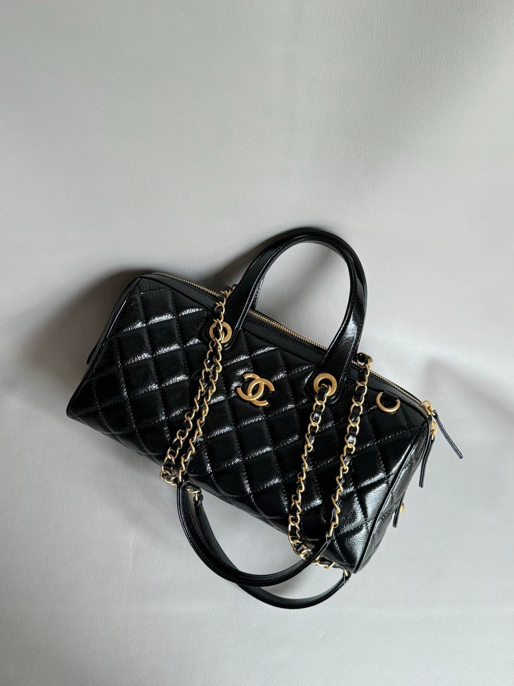 CHANEL-25a Maxi Bowing bag golden/sliver