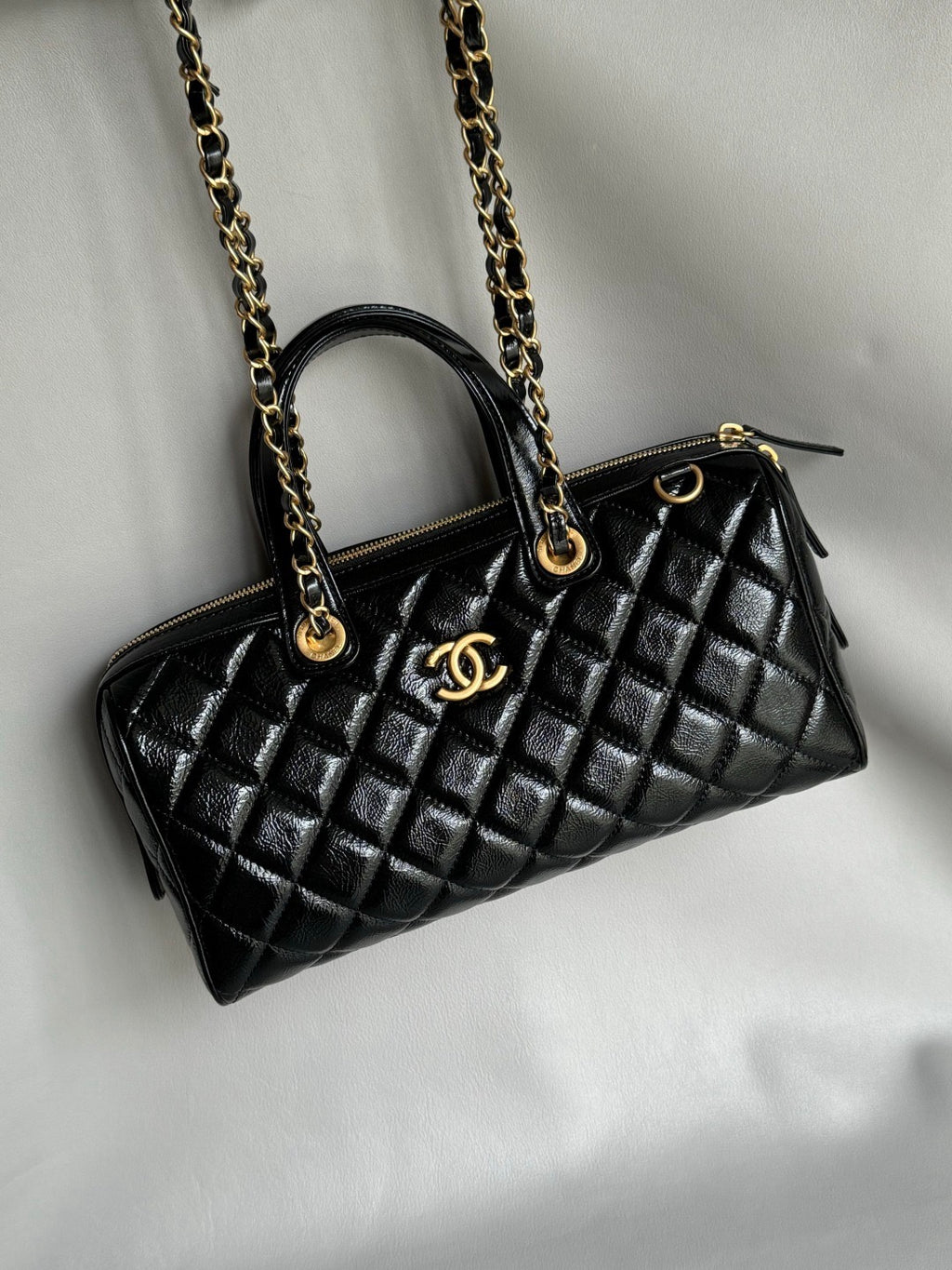 CHANEL-25a Maxi Bowing bag golden/sliver