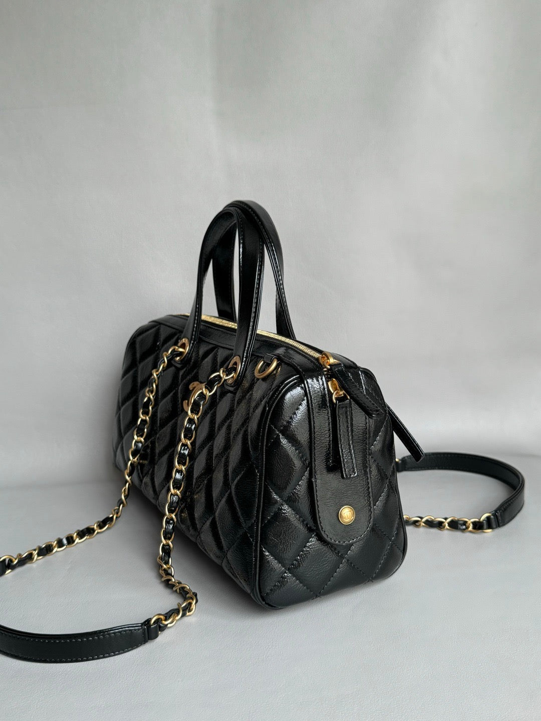 CHANEL-25a Maxi Bowing bag golden/sliver