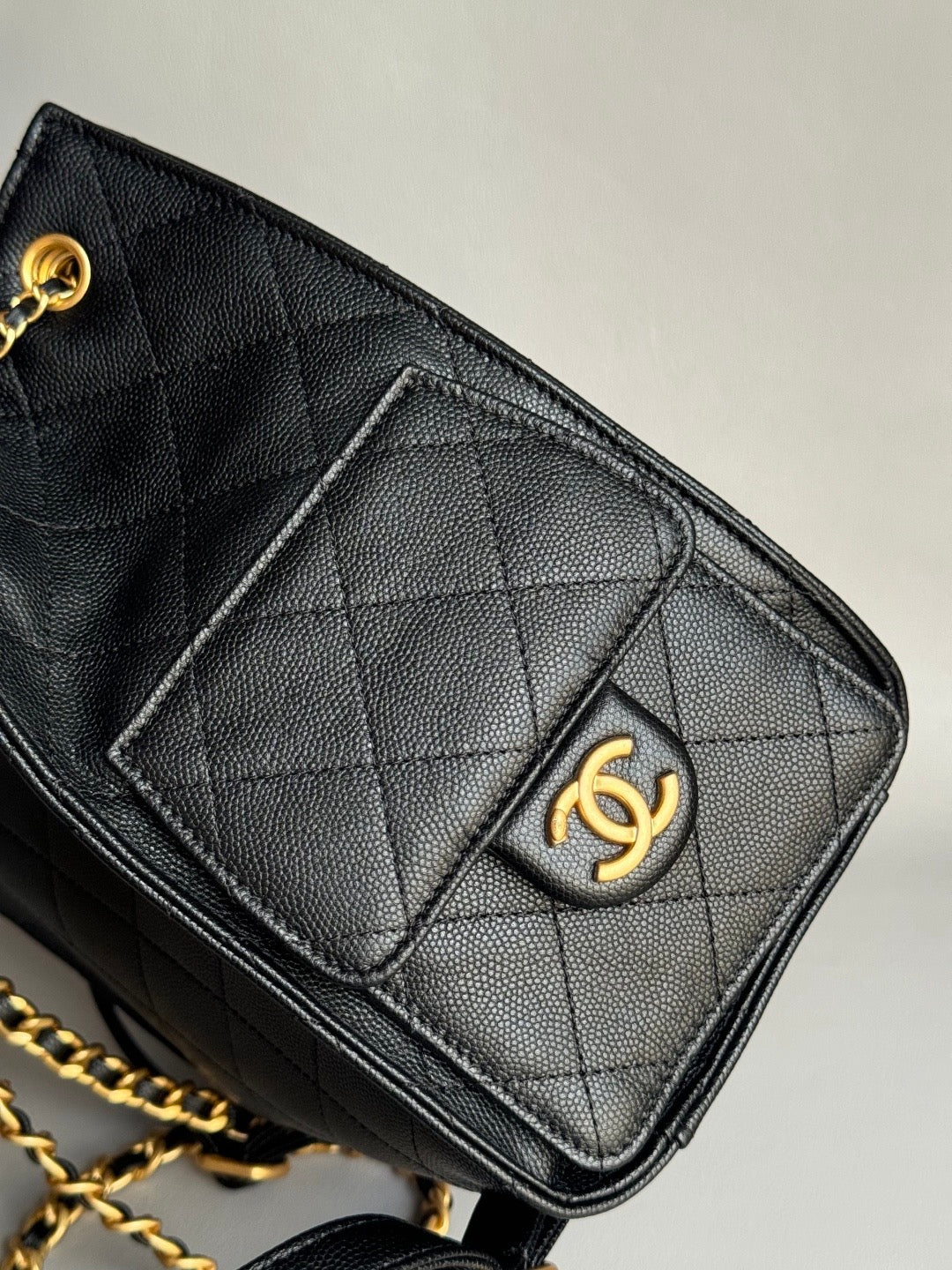 CHANEL-25B backpack golden/sliver