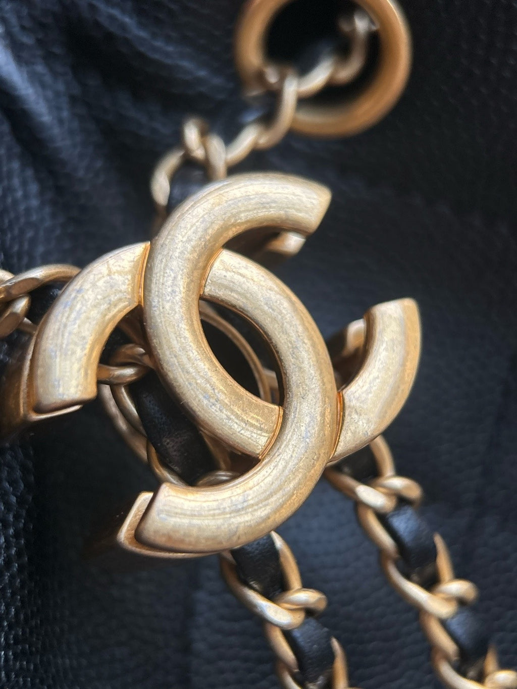 CHANEL-25B backpack golden/sliver