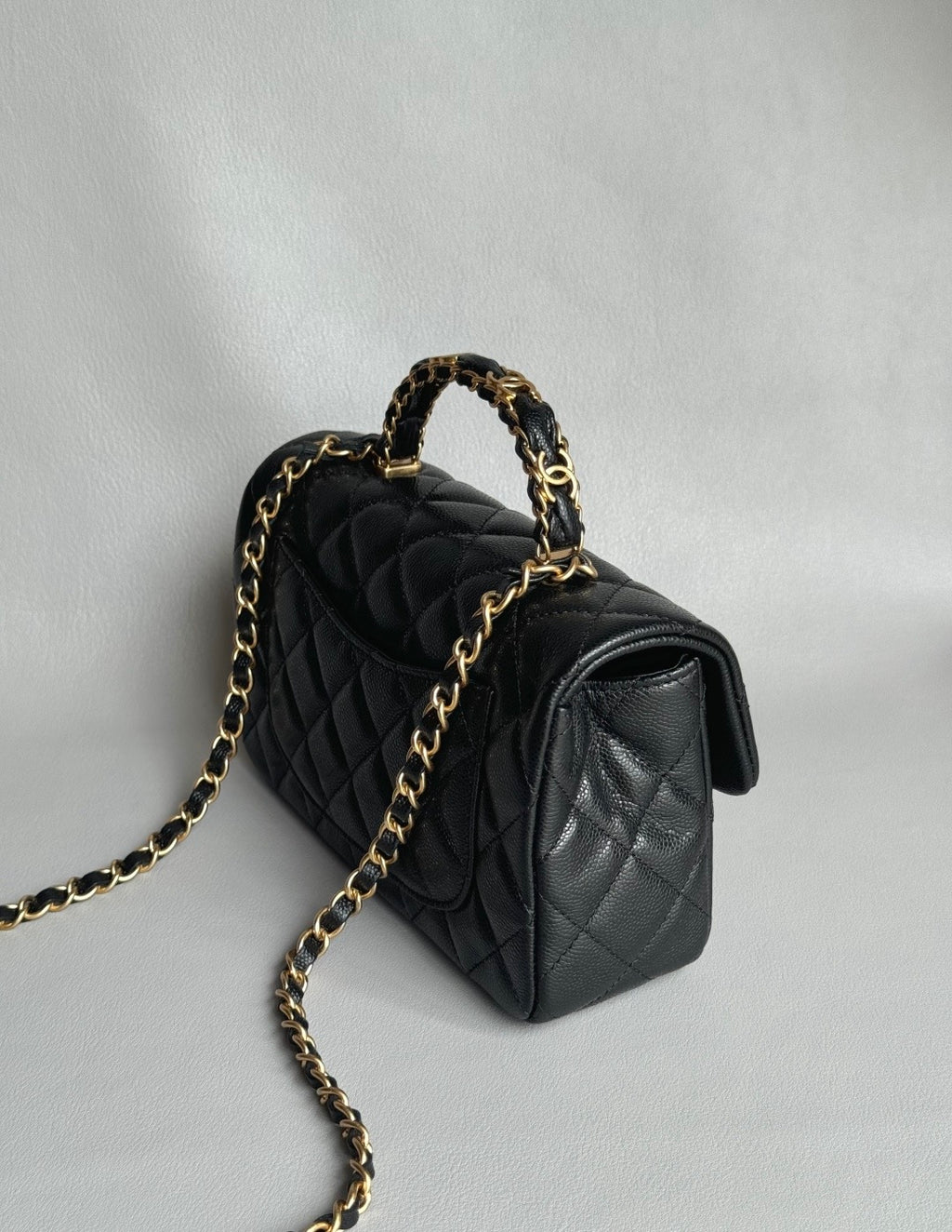 CHANEL-25B handle golden/sliver