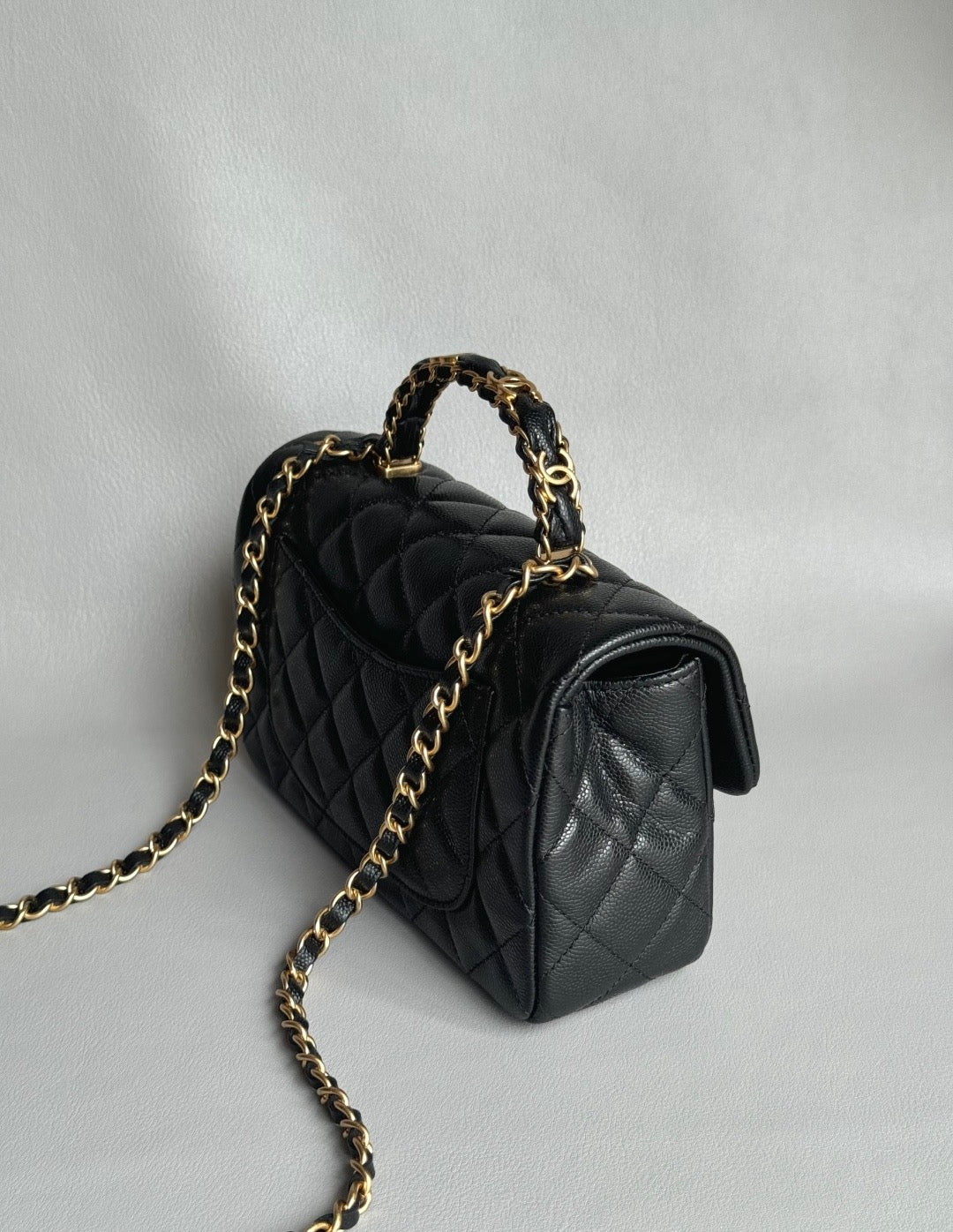 CHANEL-25B handle golden/sliver