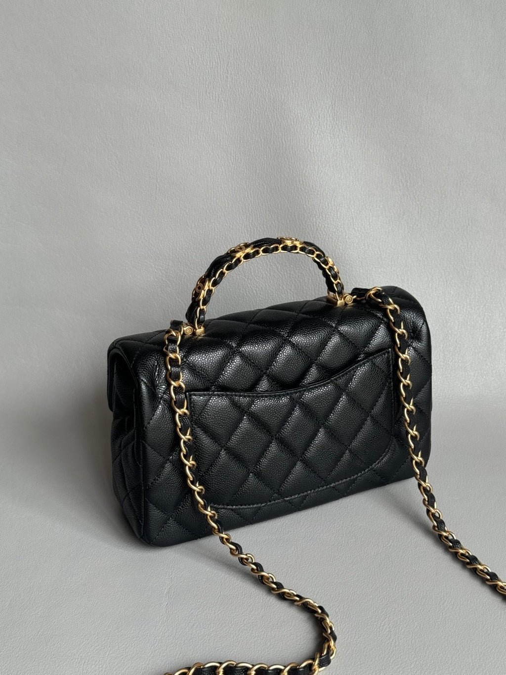 CHANEL-25B handle golden/sliver