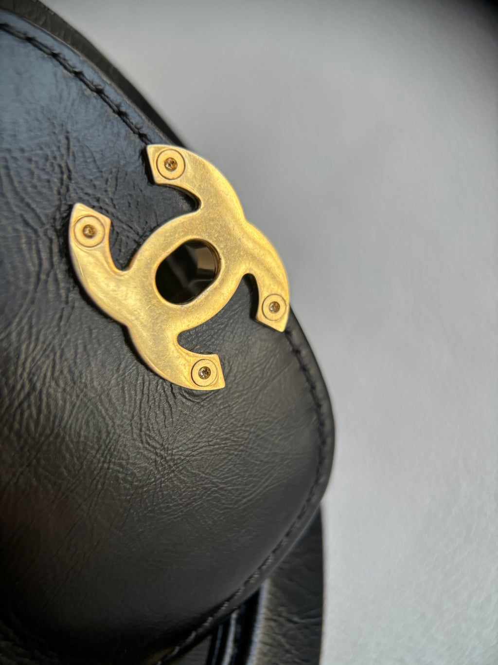 CHANEL-25C kelly with handle golden/sliver