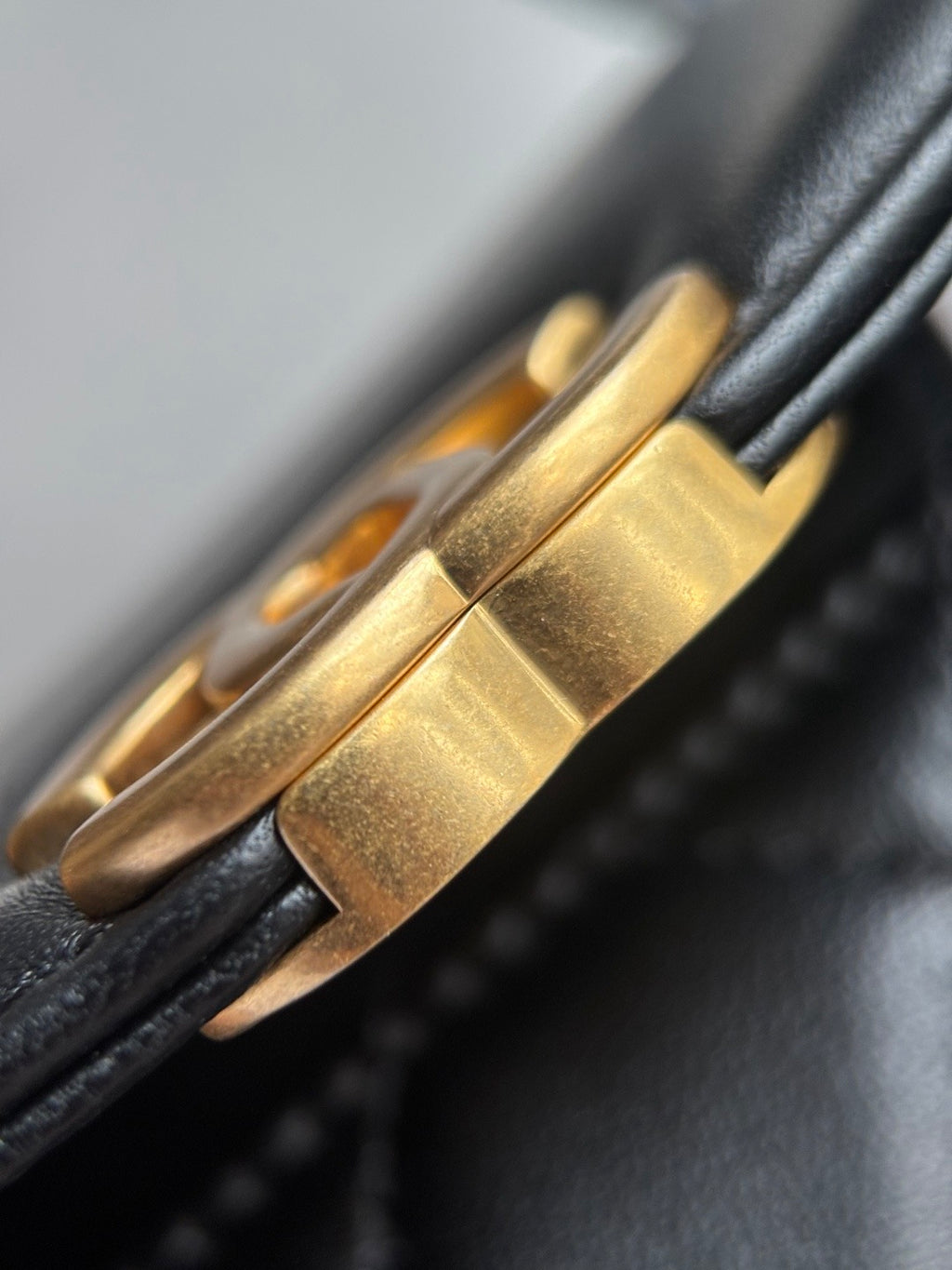 CHANEL-25A Kelly in Calfskin golden/sliver