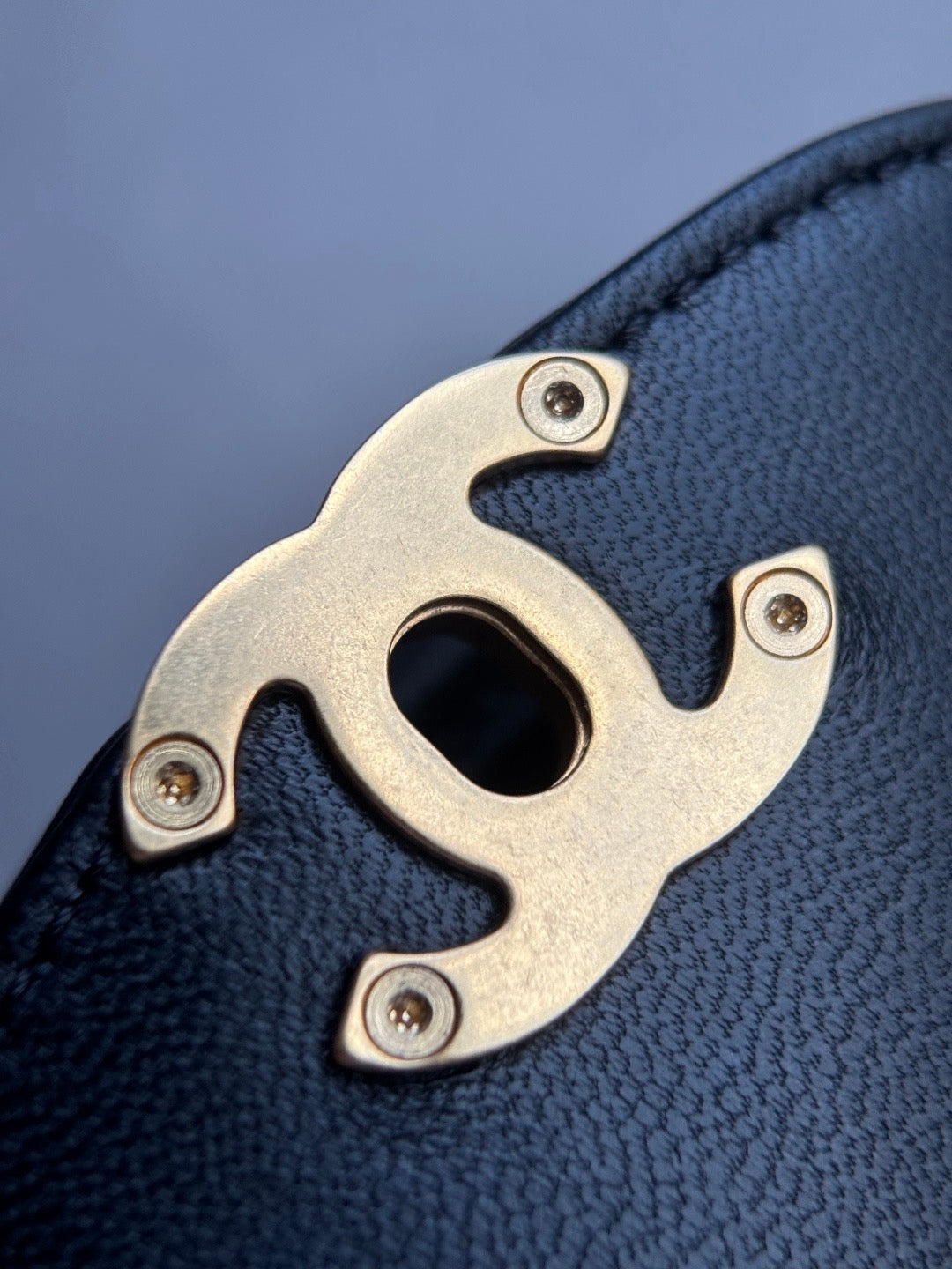 CHANEL-25A Kelly in Calfskin golden/sliver