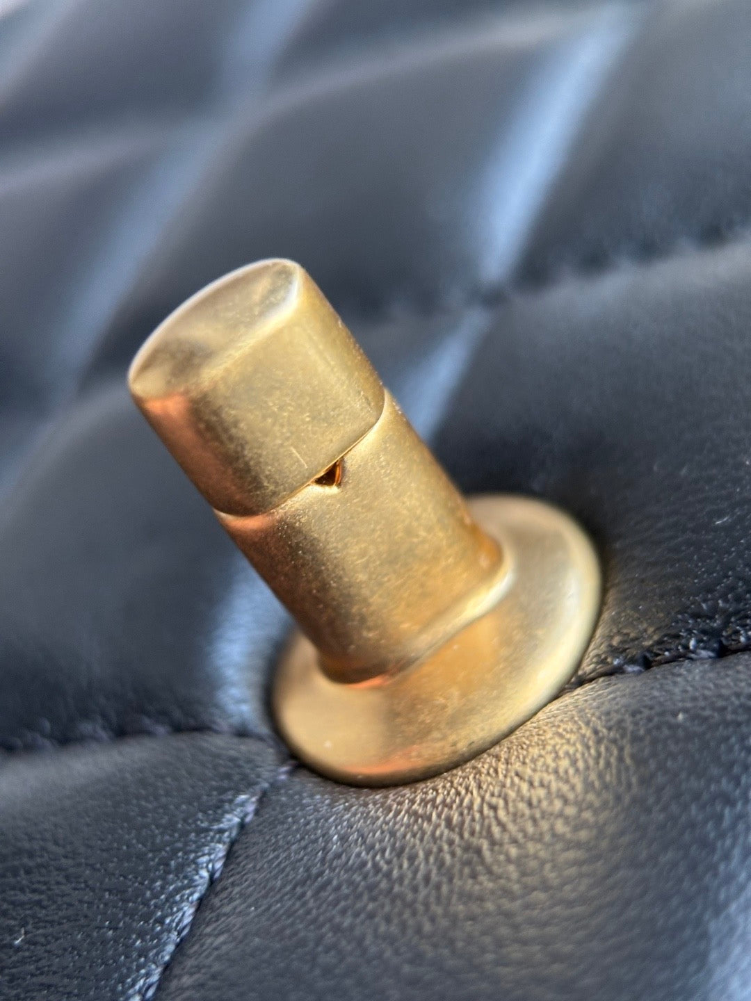 CHANEL-25A Kelly in Calfskin golden/sliver