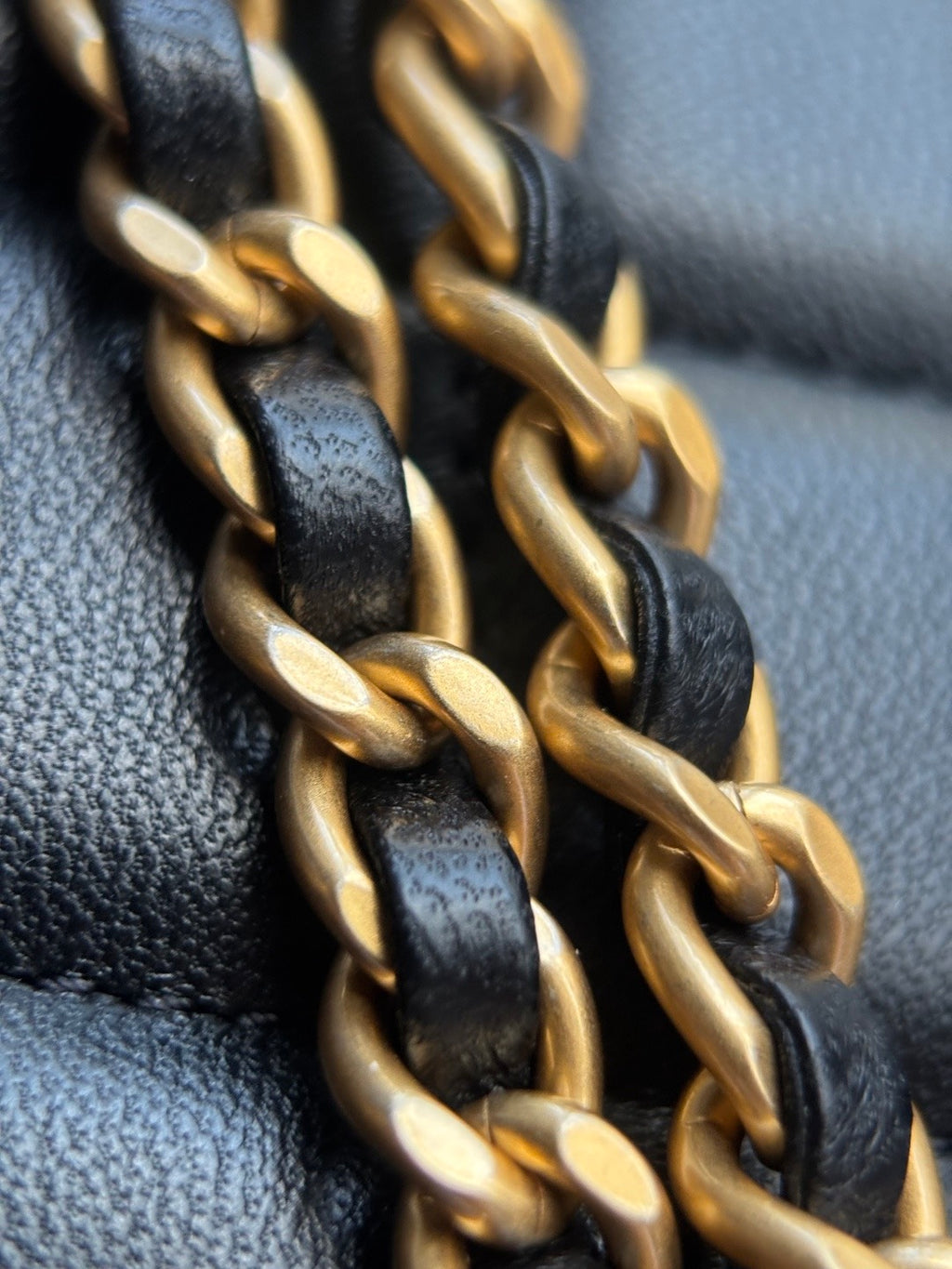 CHANEL-25A Kelly in Calfskin golden/sliver