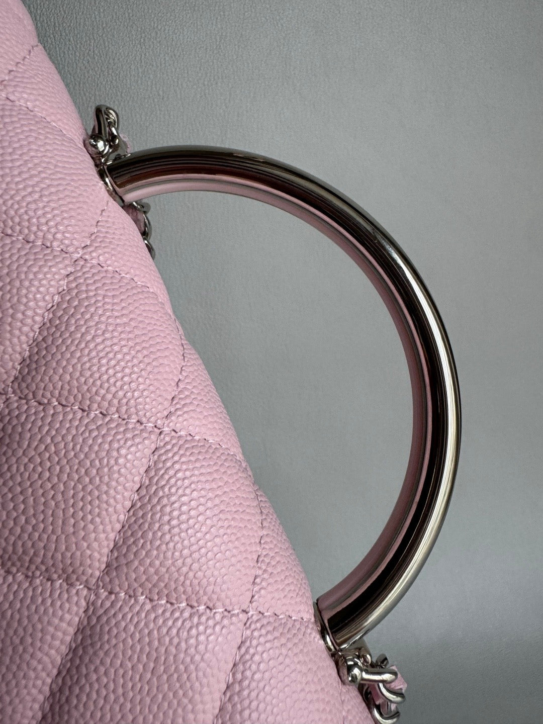 CHANEL-25PFaux Crocodile Wallet golden/sliver