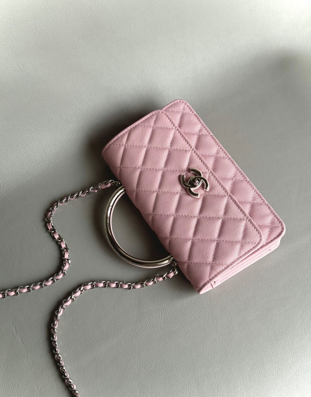 CHANEL-25PFaux Crocodile Wallet golden/sliver