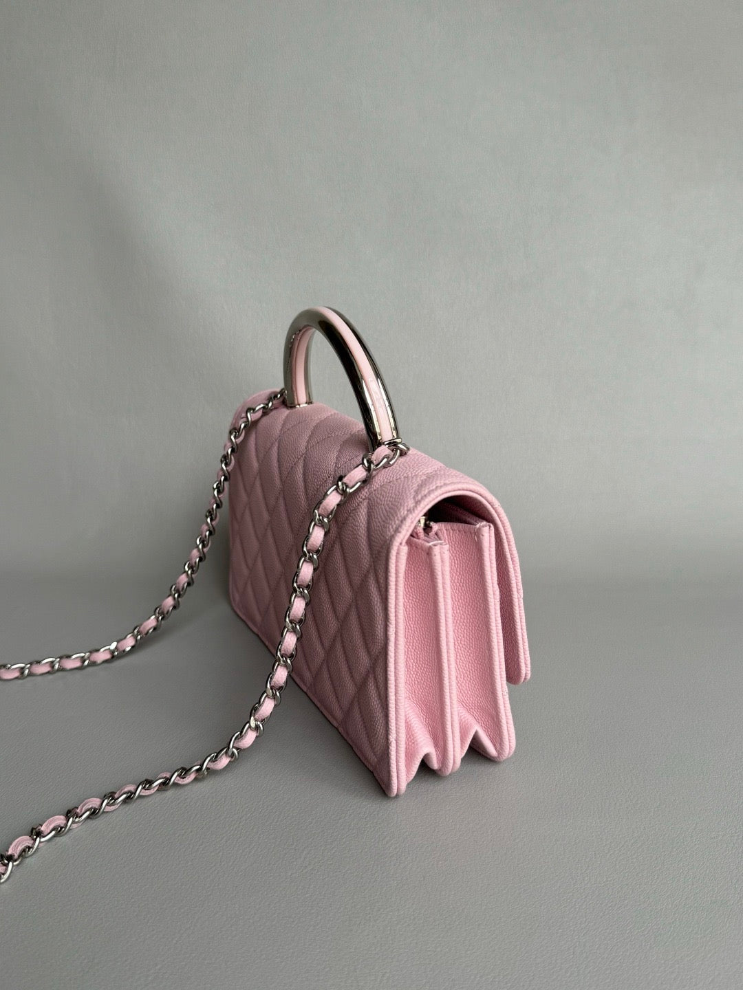 CHANEL-25PFaux Crocodile Wallet golden/sliver