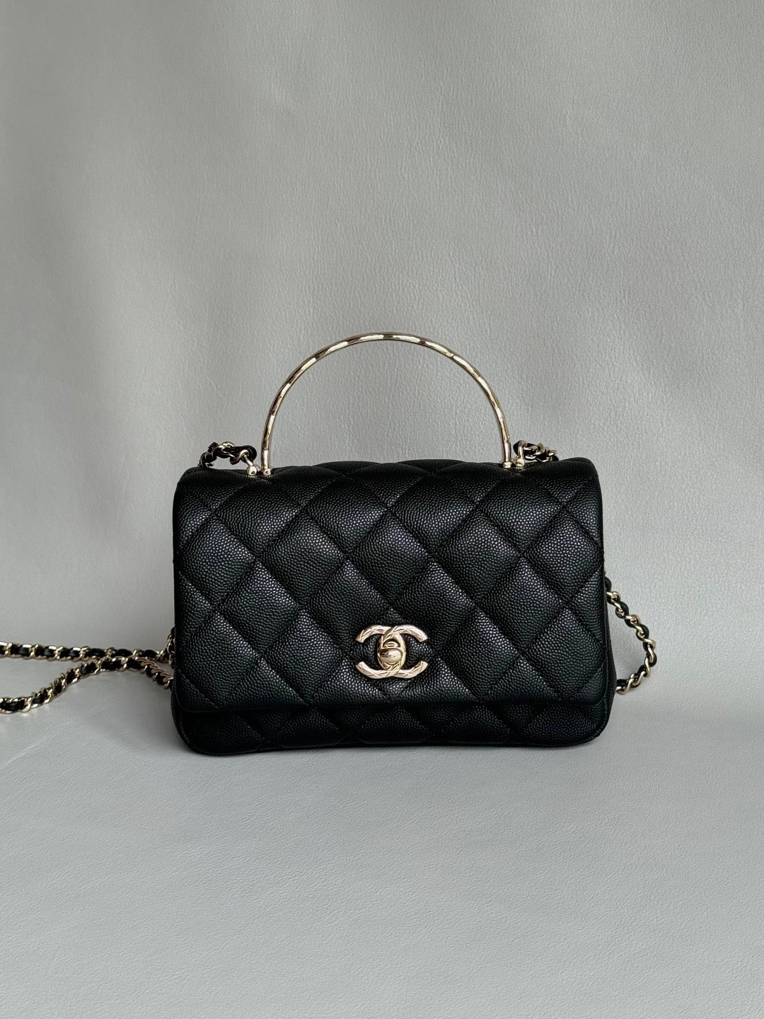 CHANEL-25S Crush Handle  golden/sliver