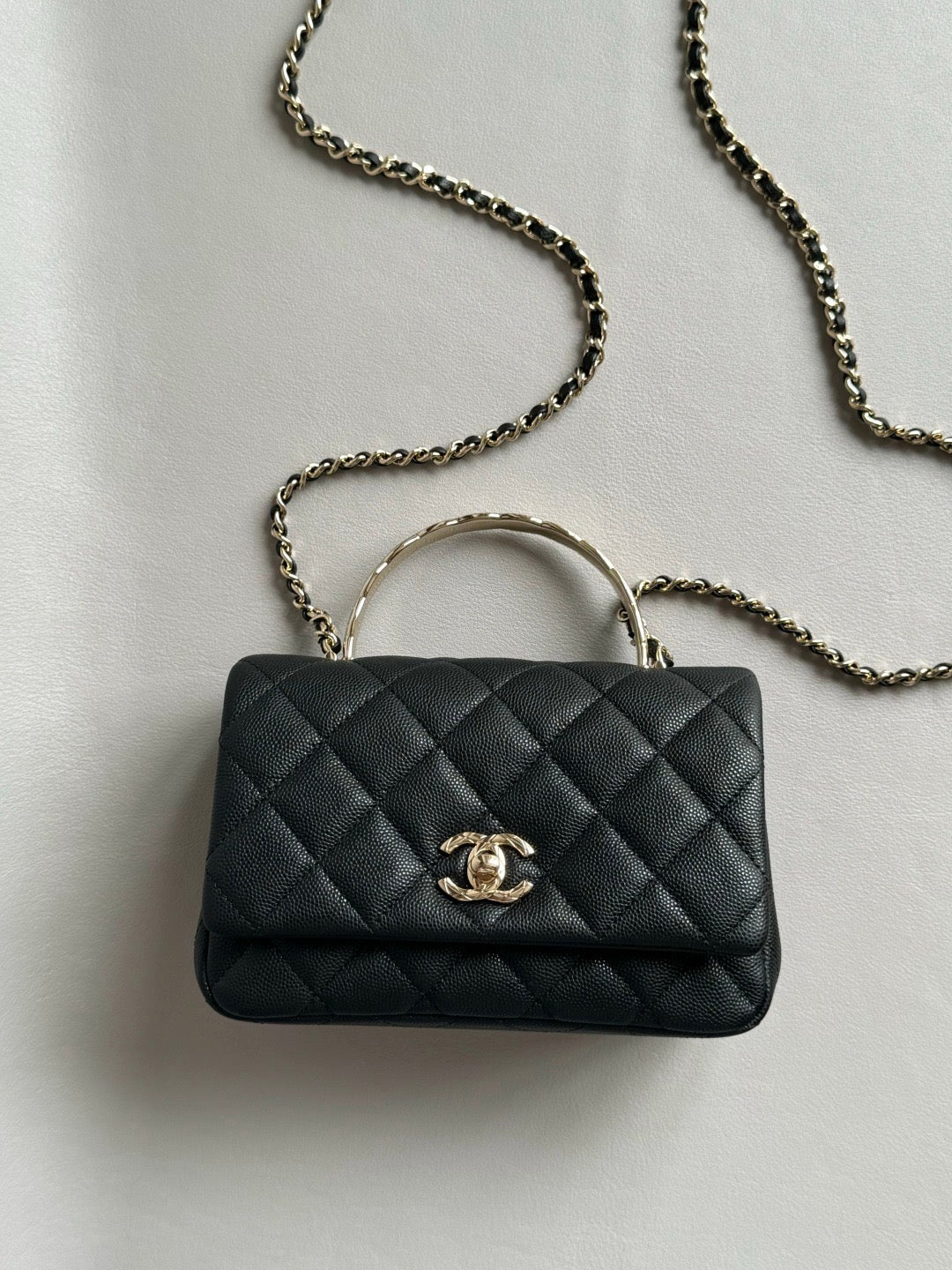 CHANEL-25S Crush Handle  golden/sliver