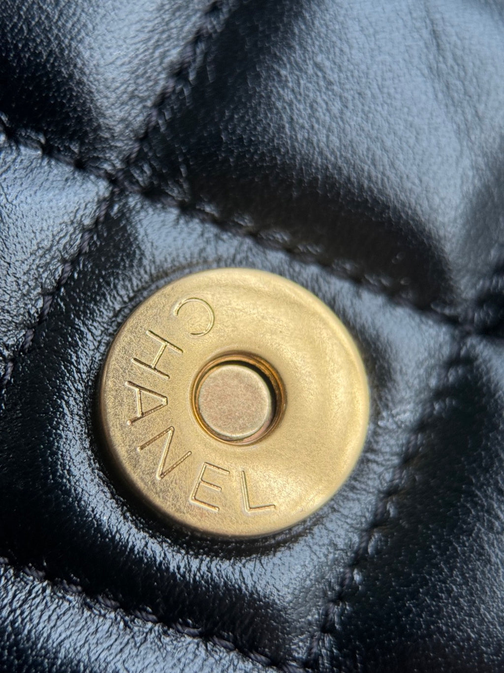 CHANEL-25S Holo bag  golden/sliver