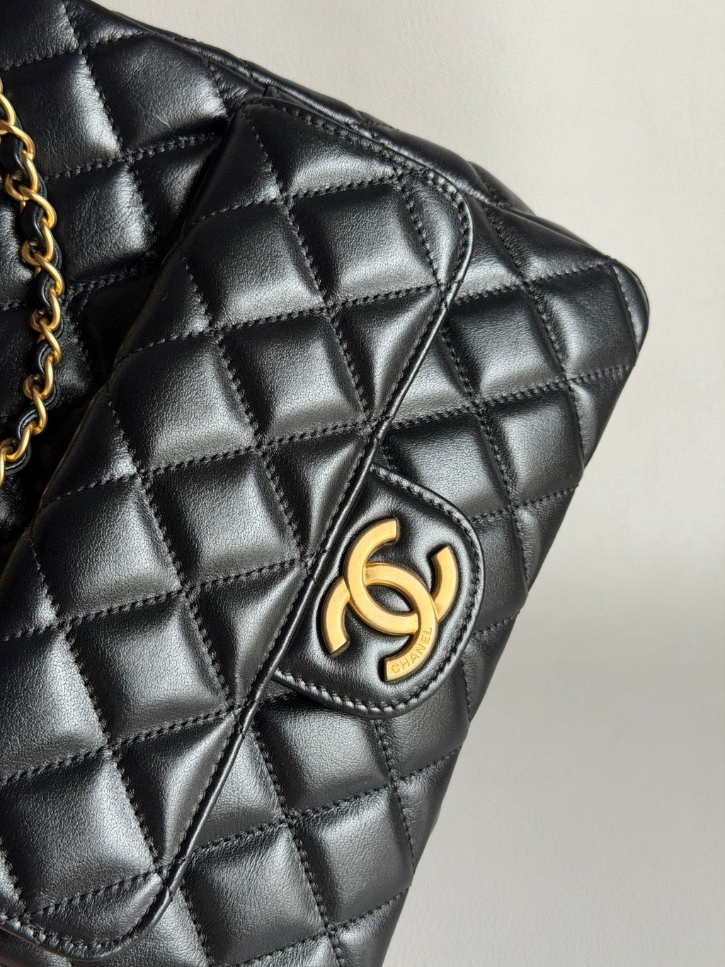 CHANEL-25S Holo bag  golden/sliver
