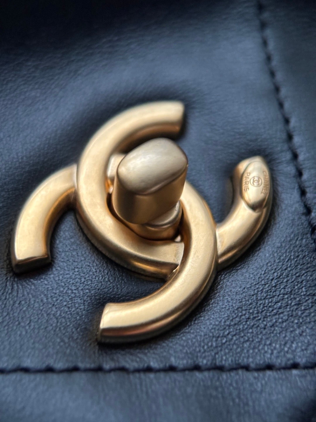 CHANEL-25S Tote golden/sliver