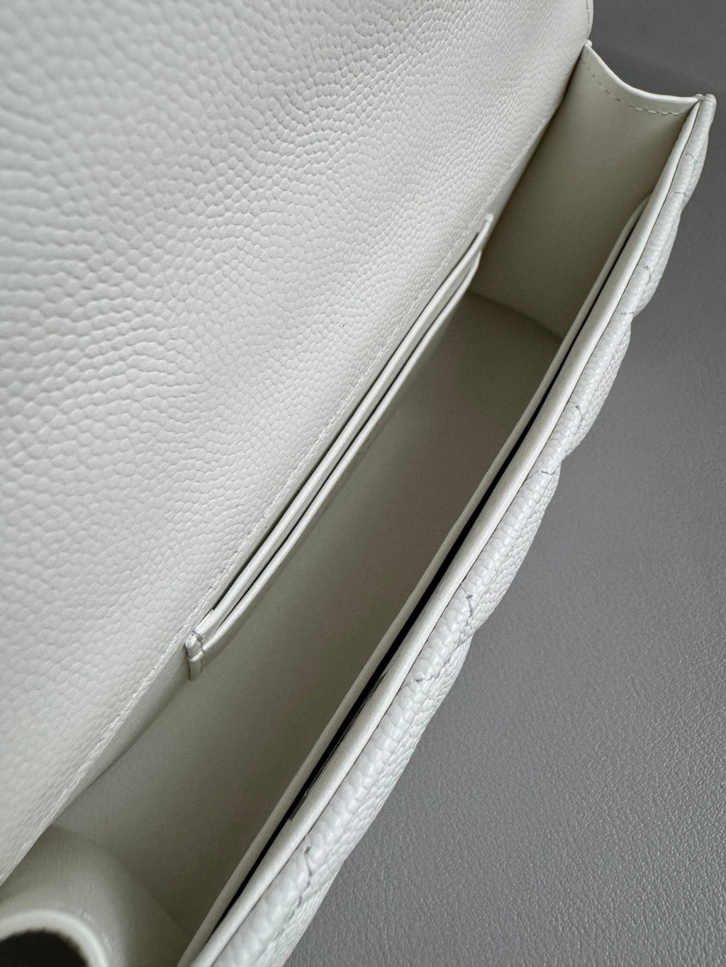 CHANEL-25S kelly bag golden/sliver