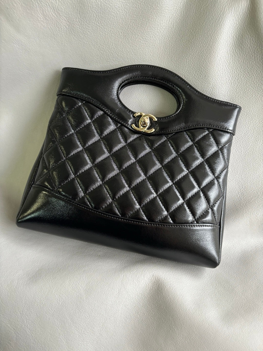 CHANEL-25P 31bag golden/sliver