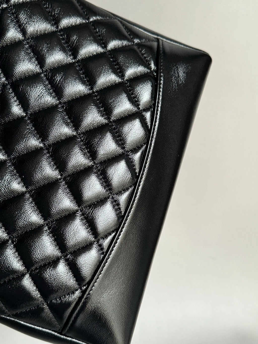 CHANEL-25P 31bag golden/sliver