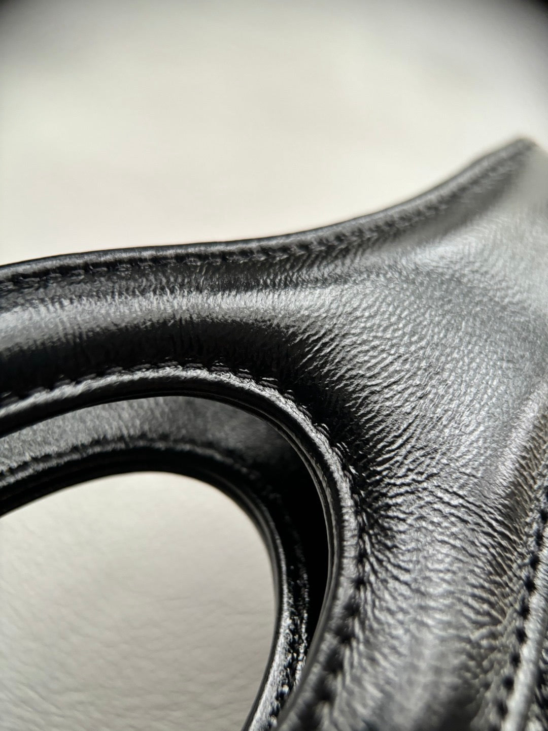 CHANEL-25P 31bag golden/sliver