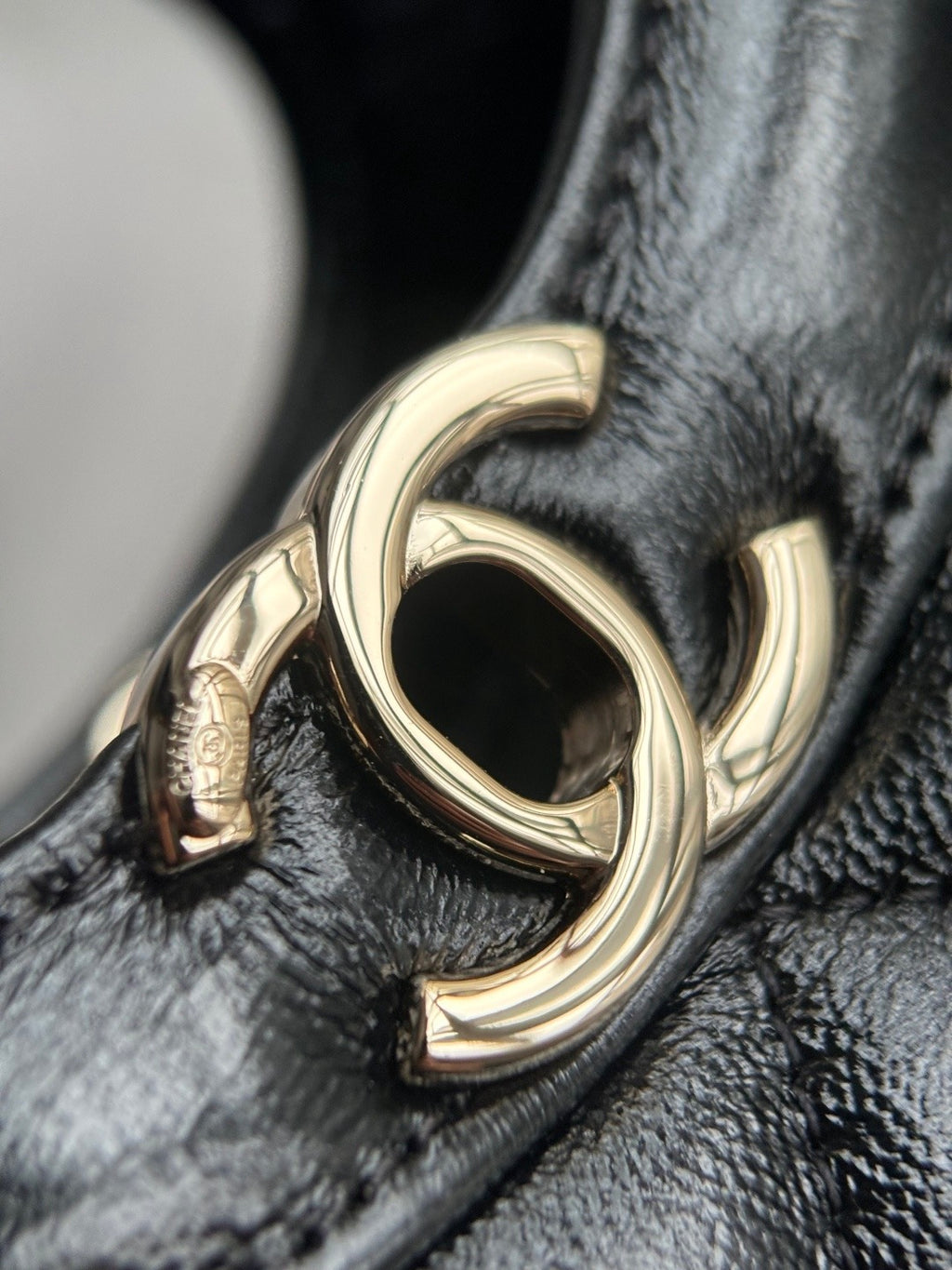 CHANEL-25P 31bag golden/sliver