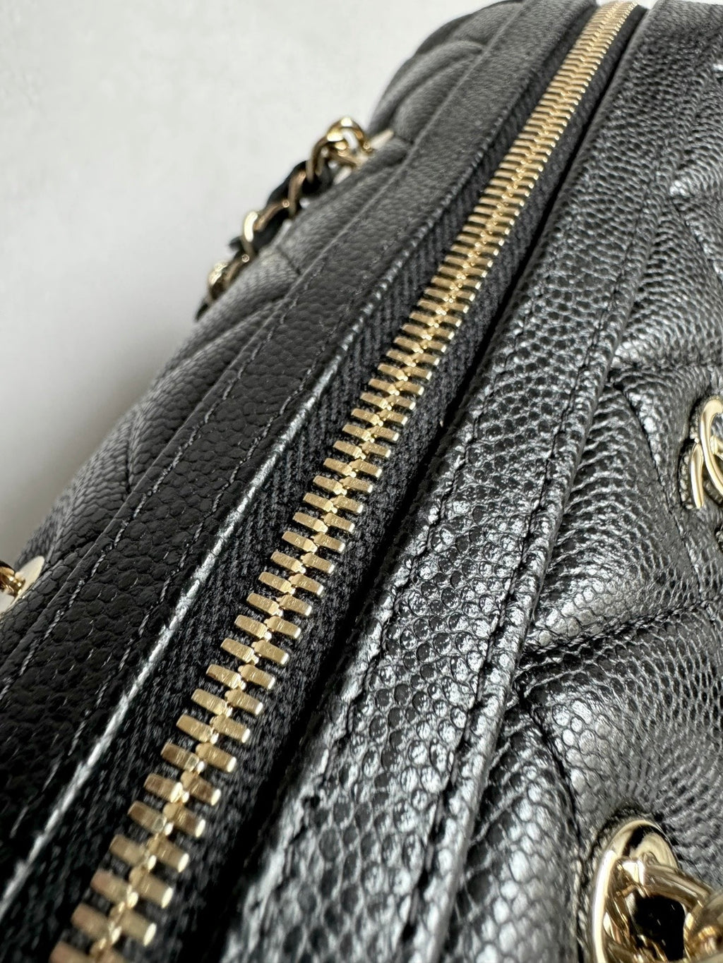 CHANEL-25P bolide golden/sliver