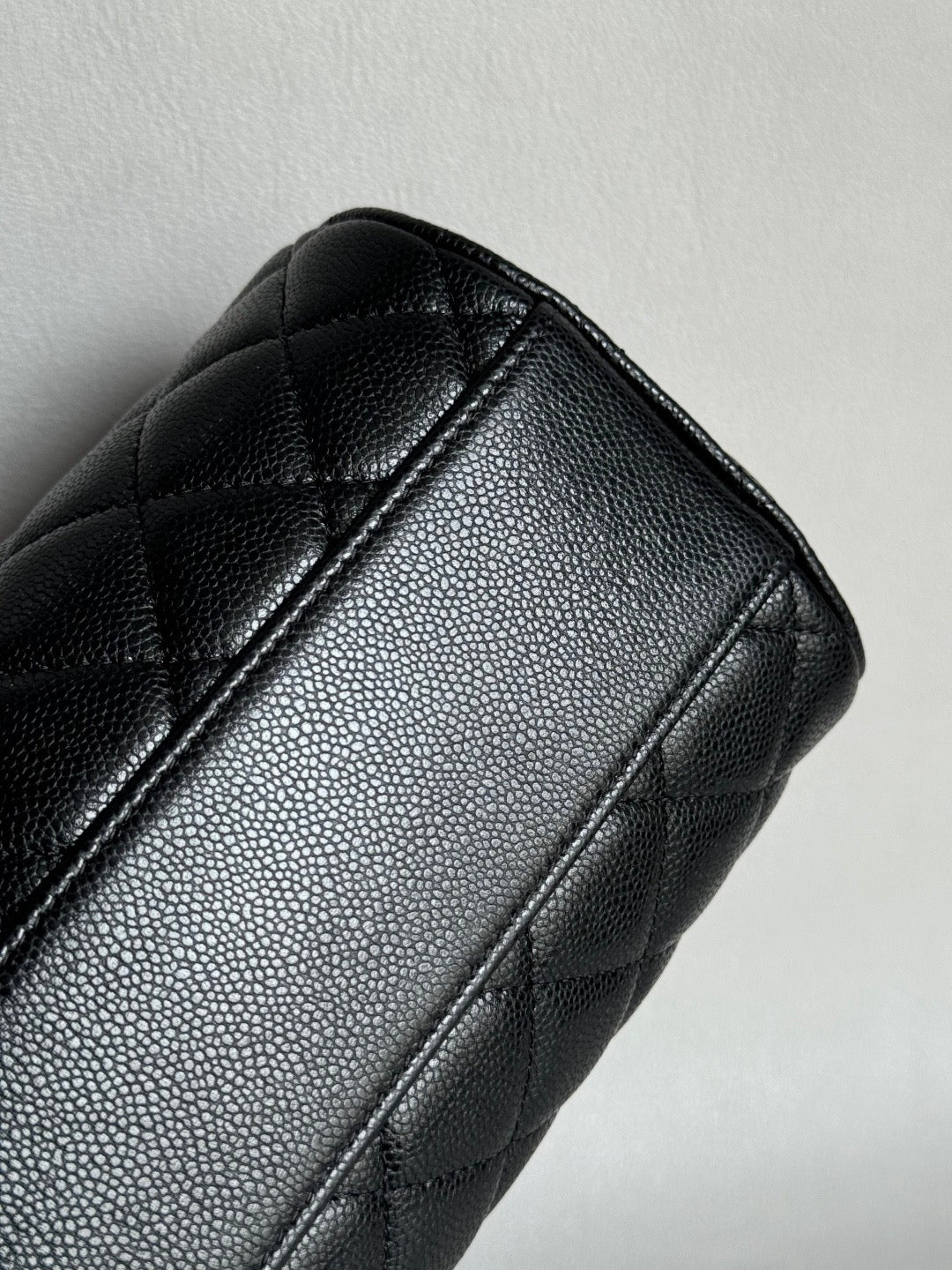 CHANEL-25P bolide golden/sliver