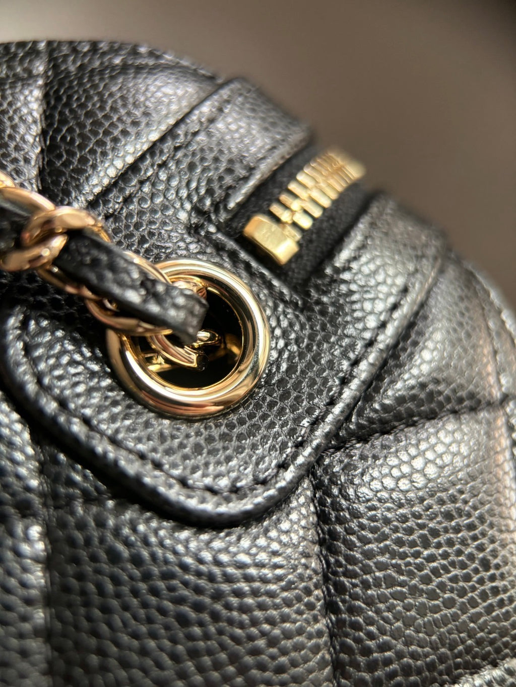 CHANEL-25P bolide golden/sliver