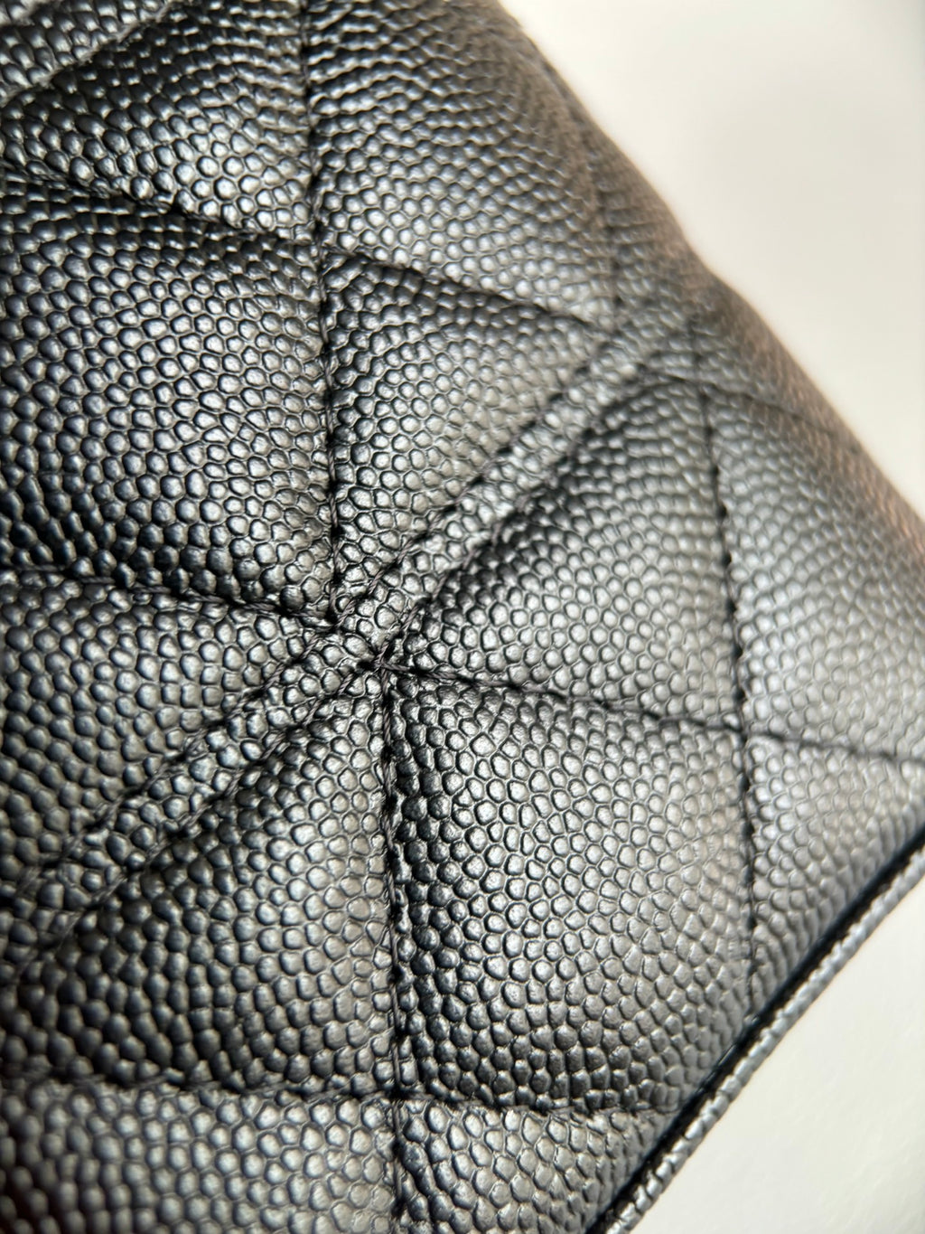 CHANEL-25C LP boxTied handle bag golden/sliver