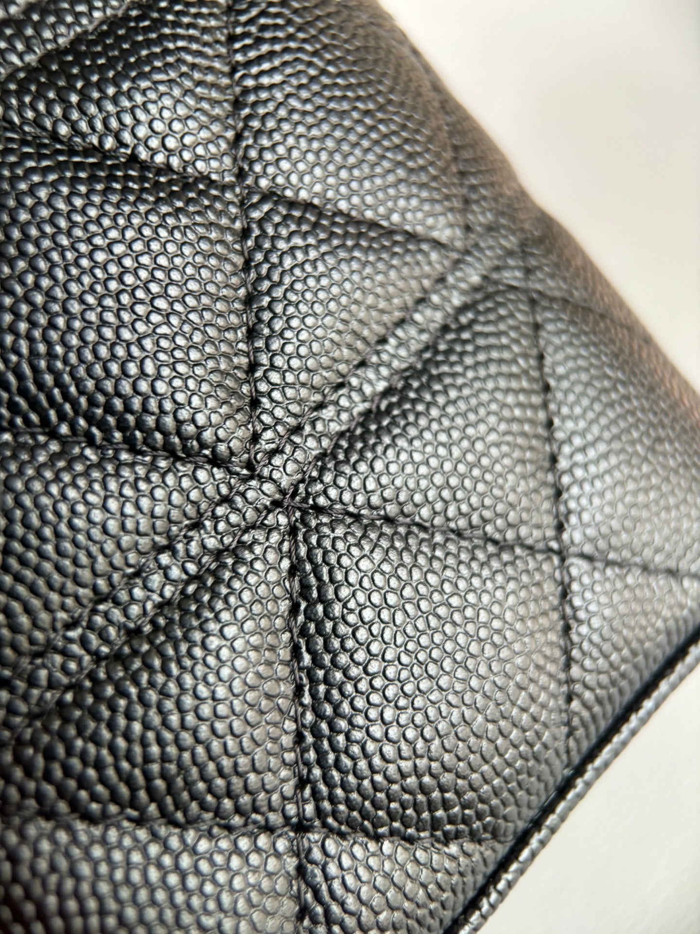 CHANEL-25C LP boxTied handle bag golden/sliver