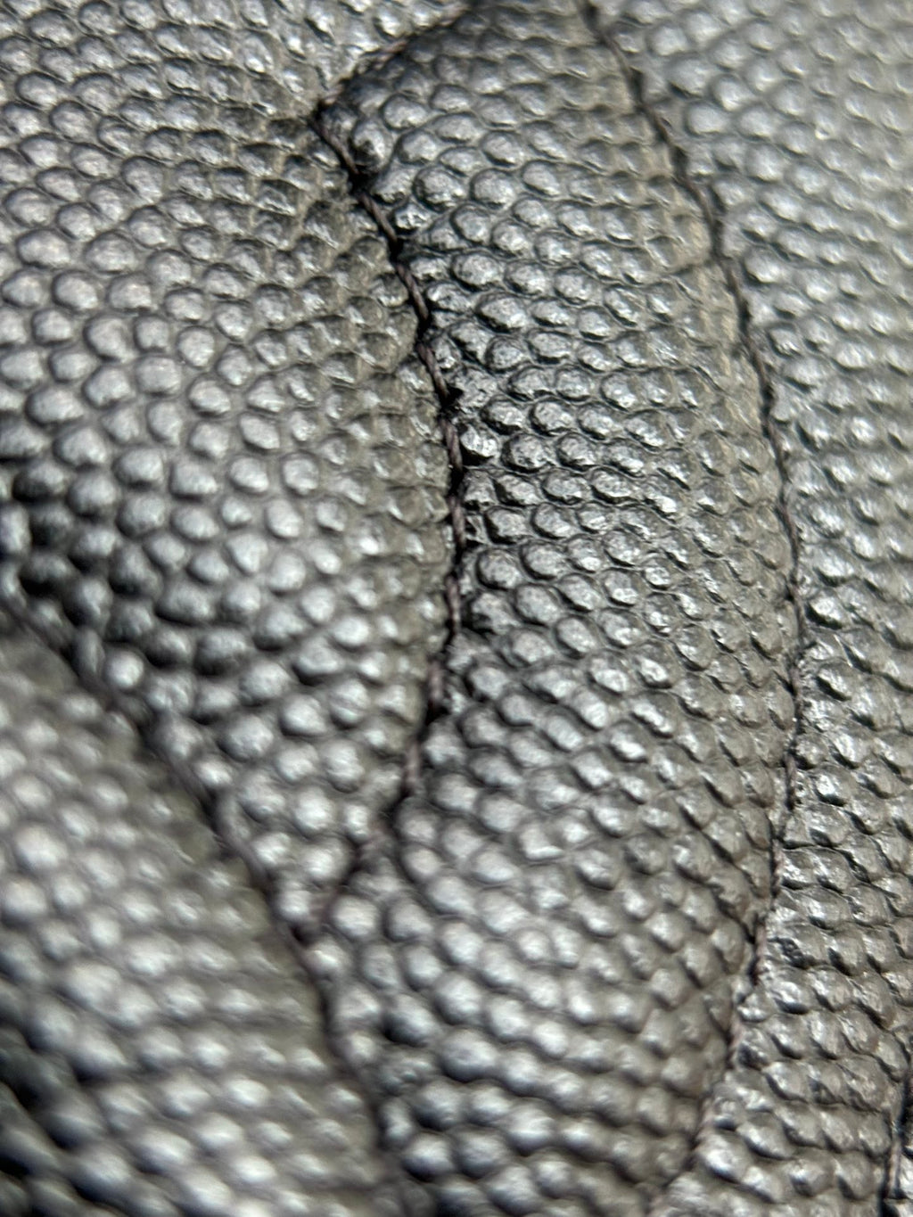 CHANEL-25C LP boxTied handle bag golden/sliver