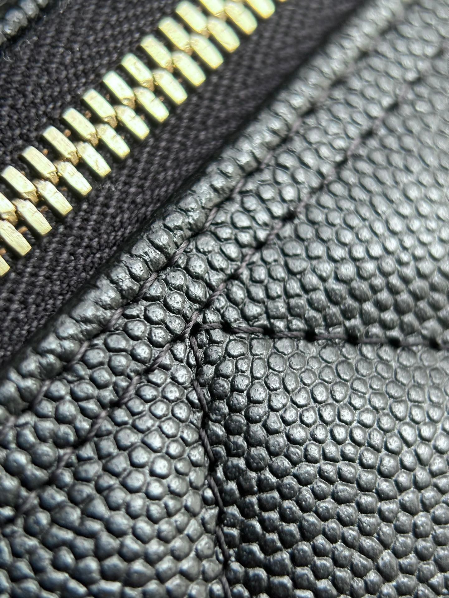 CHANEL-25C LP boxTied handle bag golden/sliver