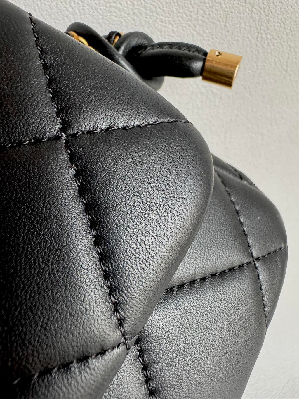 CHANEL-25C Tied handle bag golden/sliver