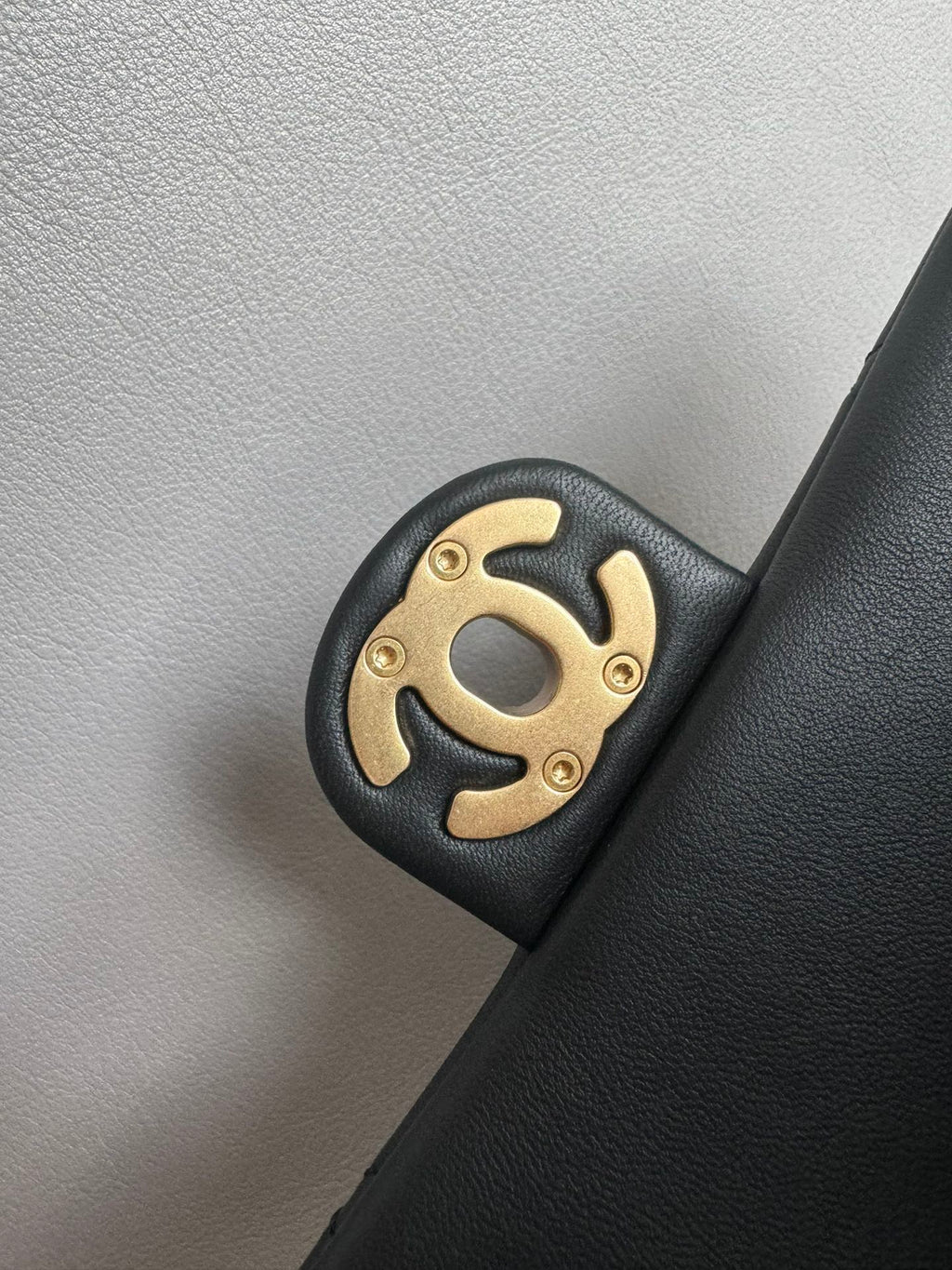 CHANEL-25C Tied handle bag golden/sliver