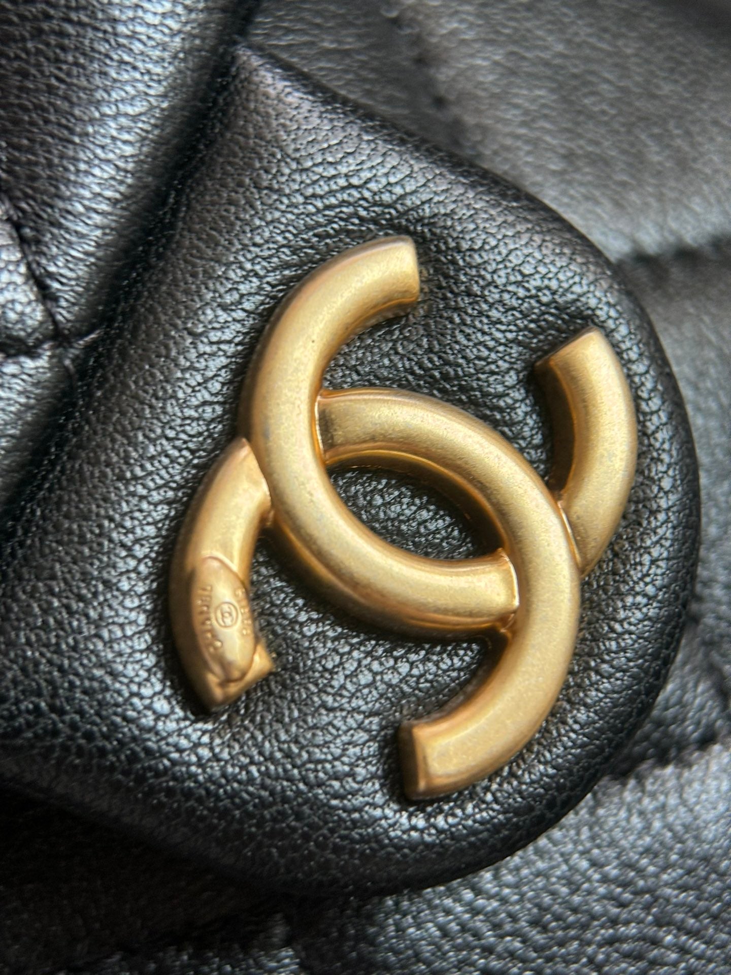 CHANEL-25C backpack golden/sliver