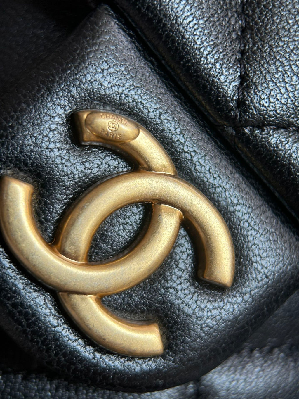 CHANEL-25C backpack golden/sliver