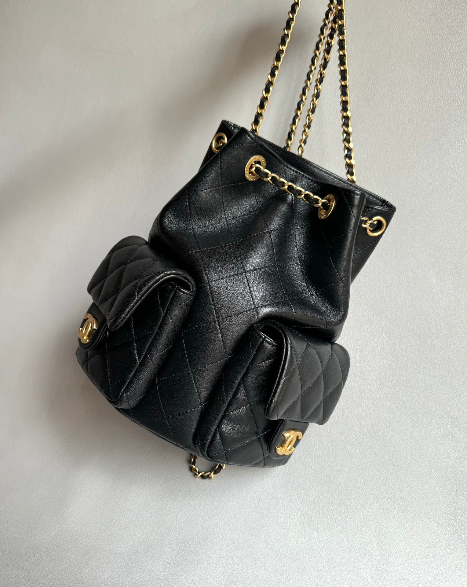 CHANEL-25C backpack golden/sliver