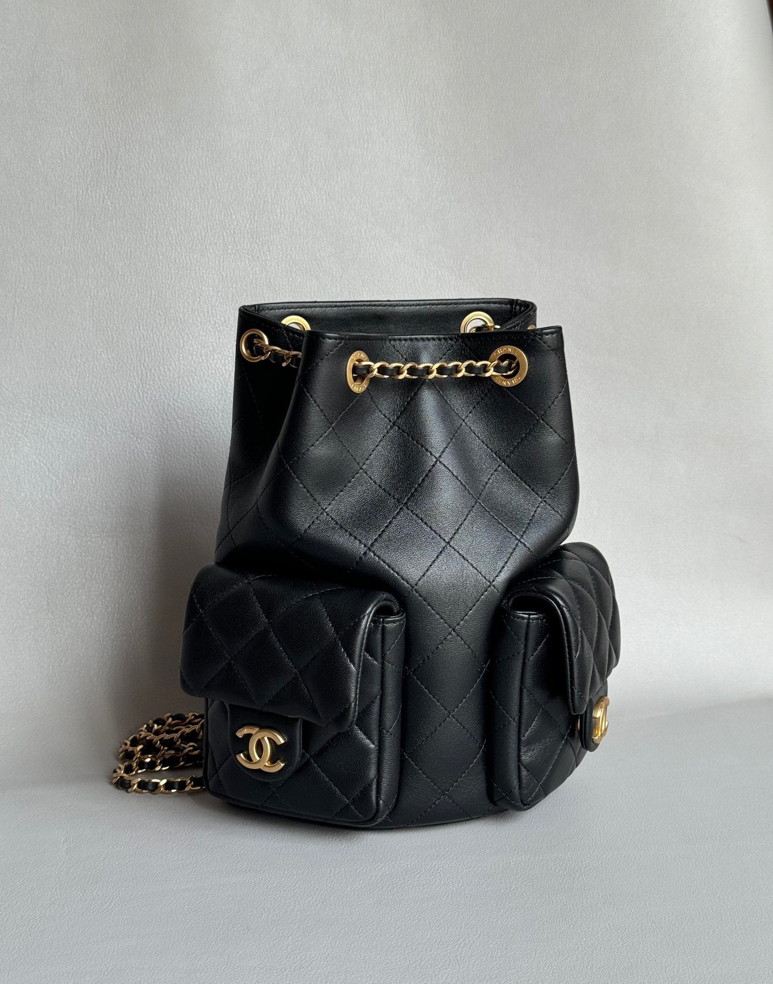 CHANEL-25C backpack golden/sliver