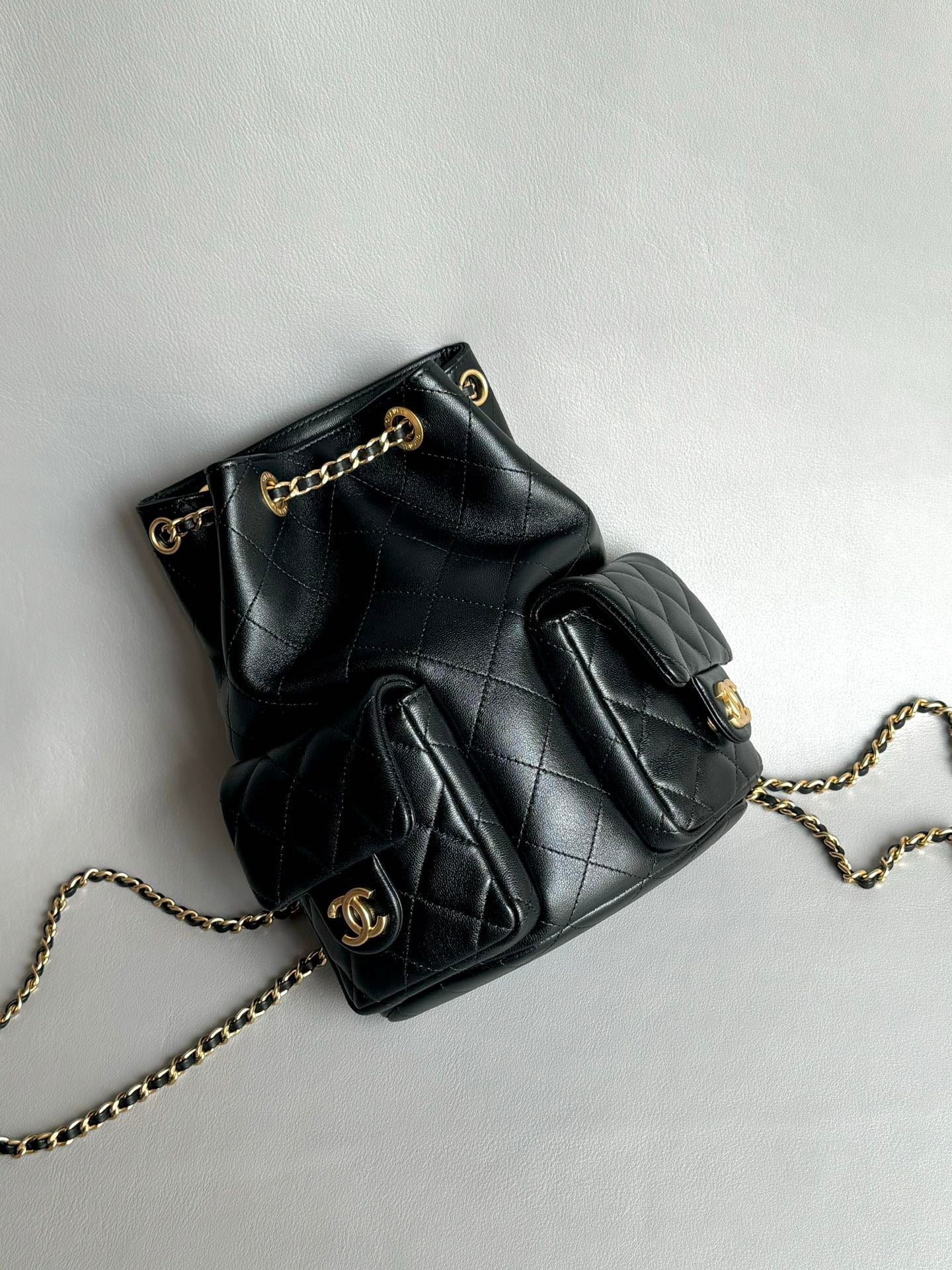 CHANEL-25C backpack golden/sliver