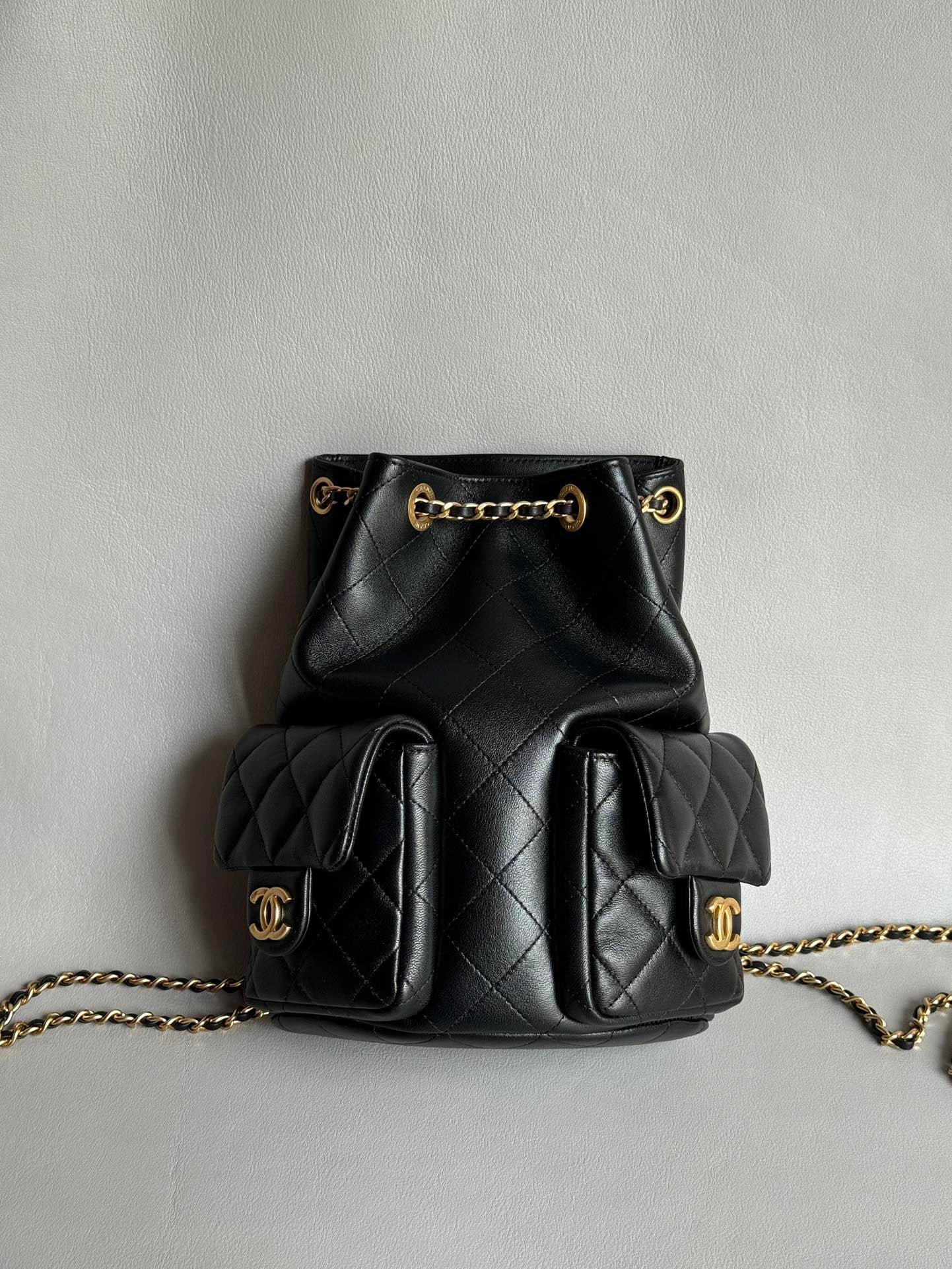 CHANEL-25C backpack golden/sliver