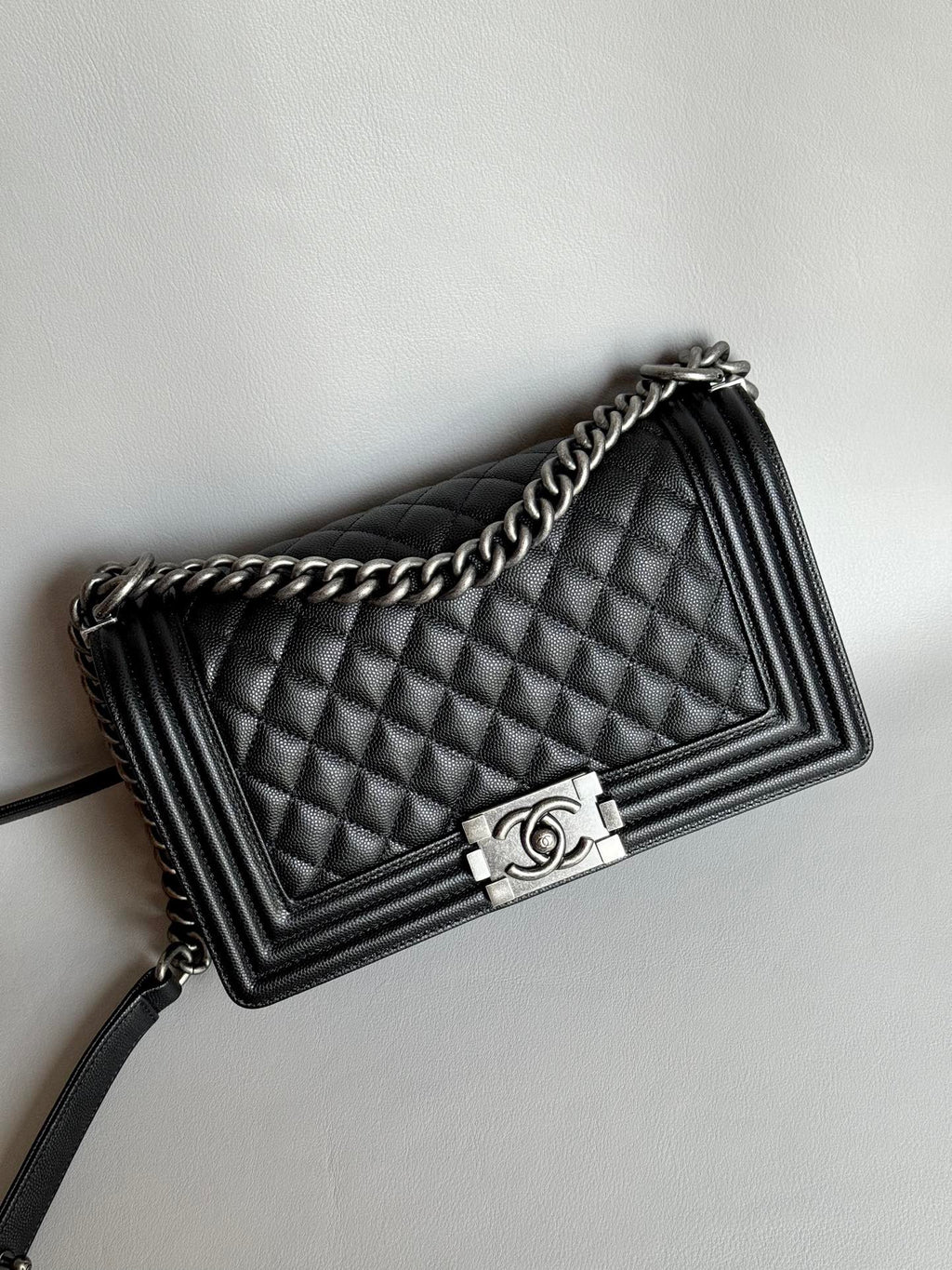 CHANEL-25C Hobo golden/sliver