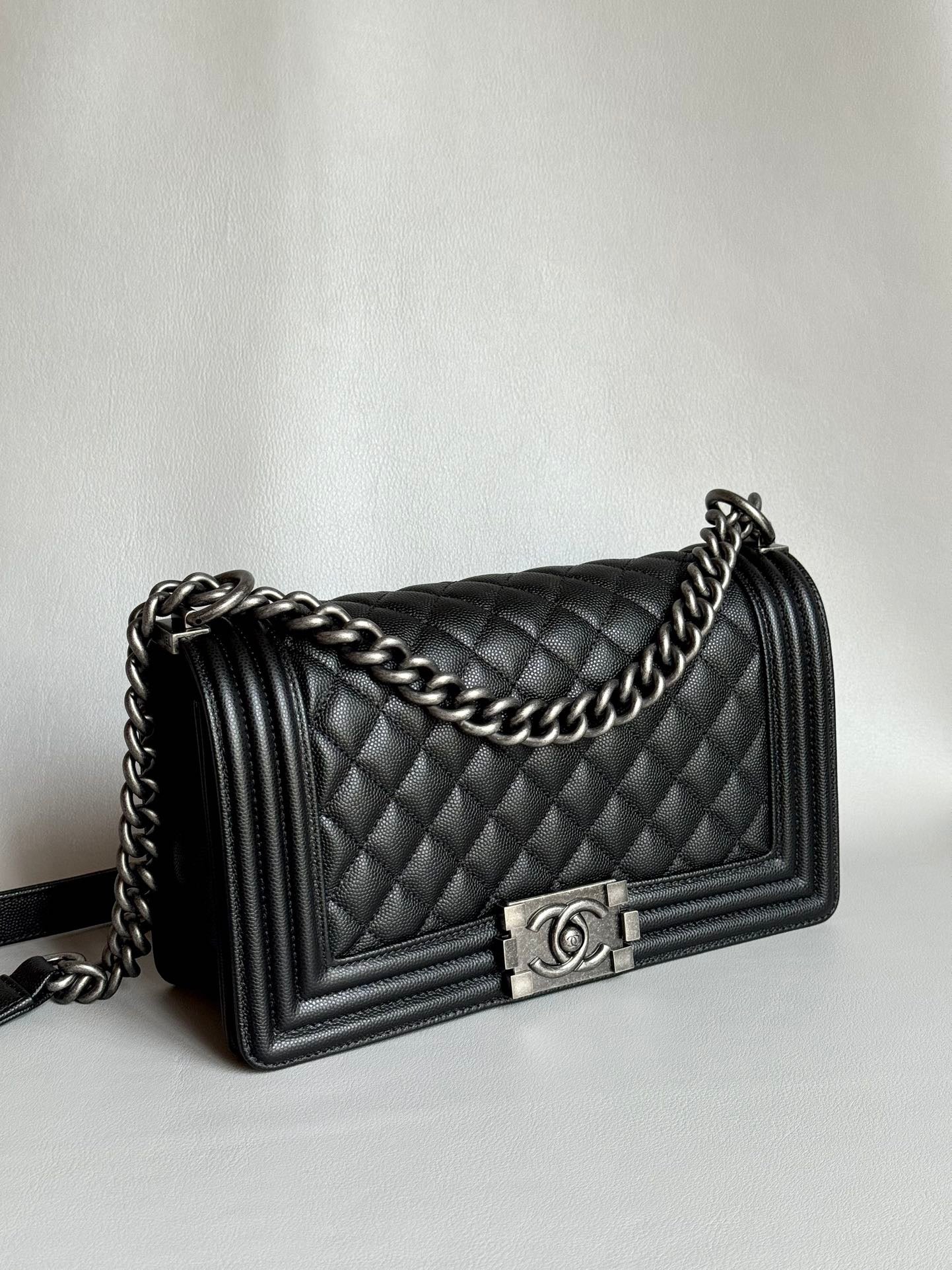 CHANEL-25C Hobo golden/sliver