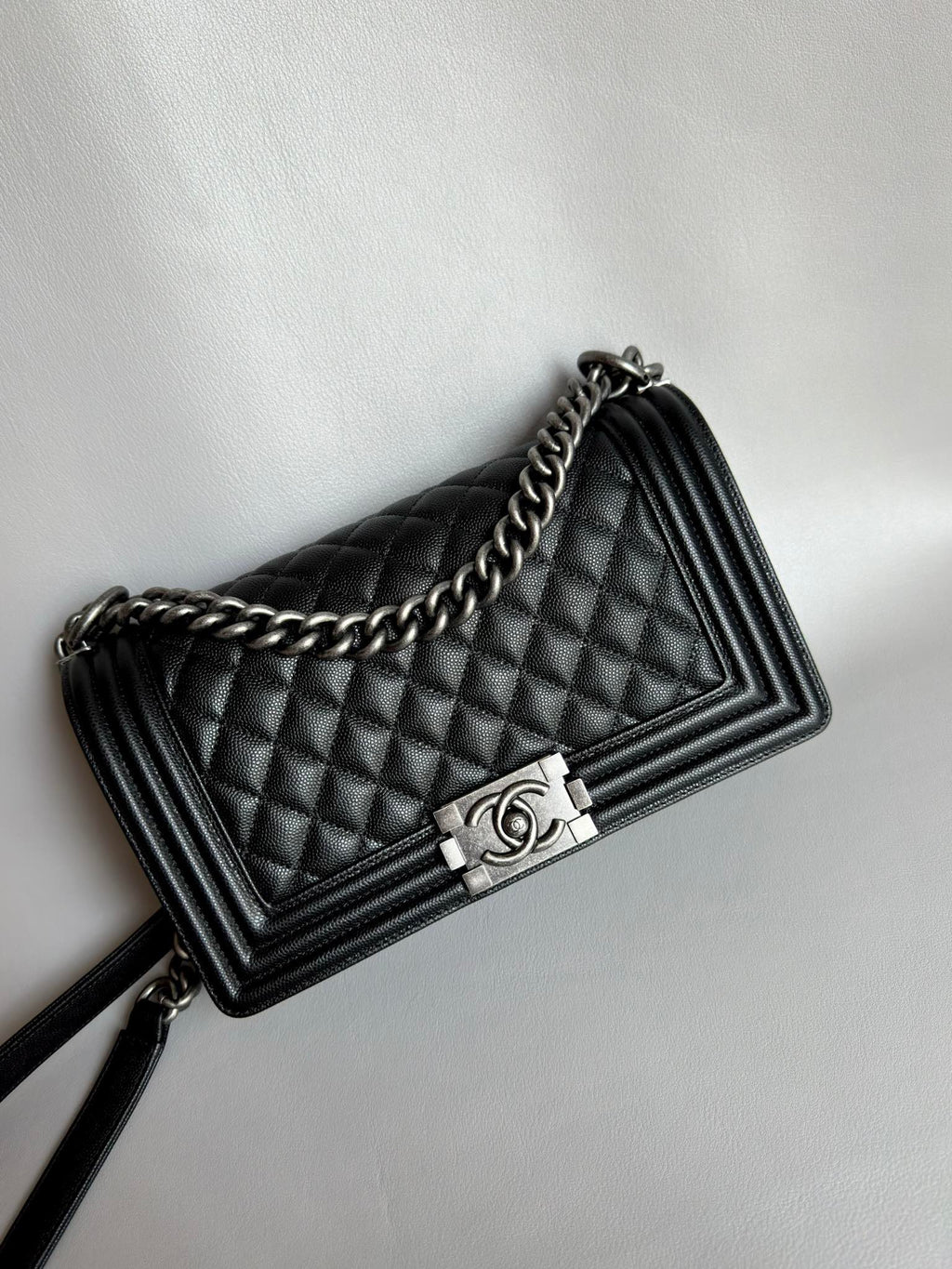 CHANEL-25C Hobo golden/sliver