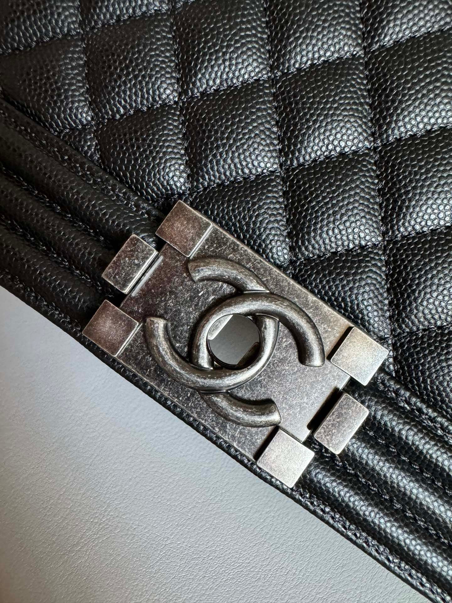 CHANEL-25C Hobo golden/sliver