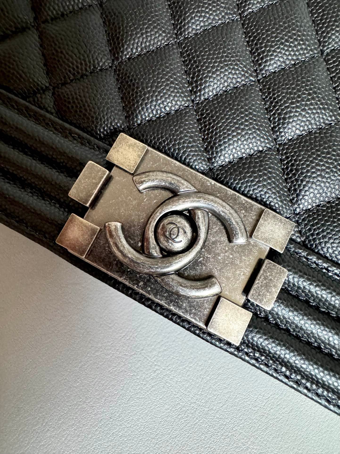 CHANEL-25C Hobo golden/sliver